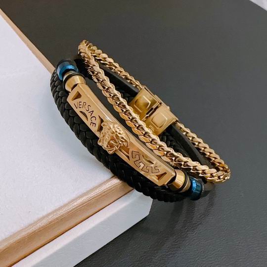 Versace bracelet lyh17